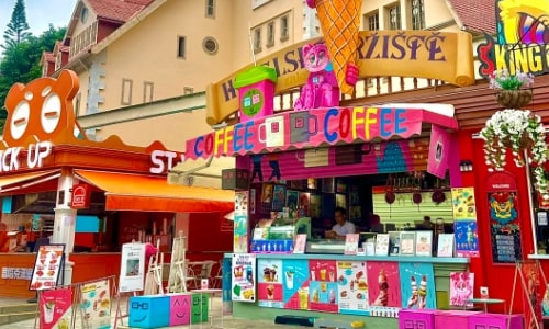 Melania Town-Shenzhen